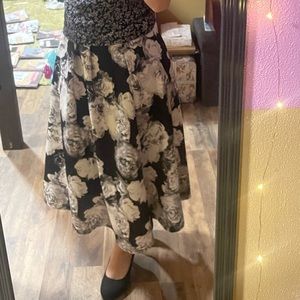 Long gray flower skirt